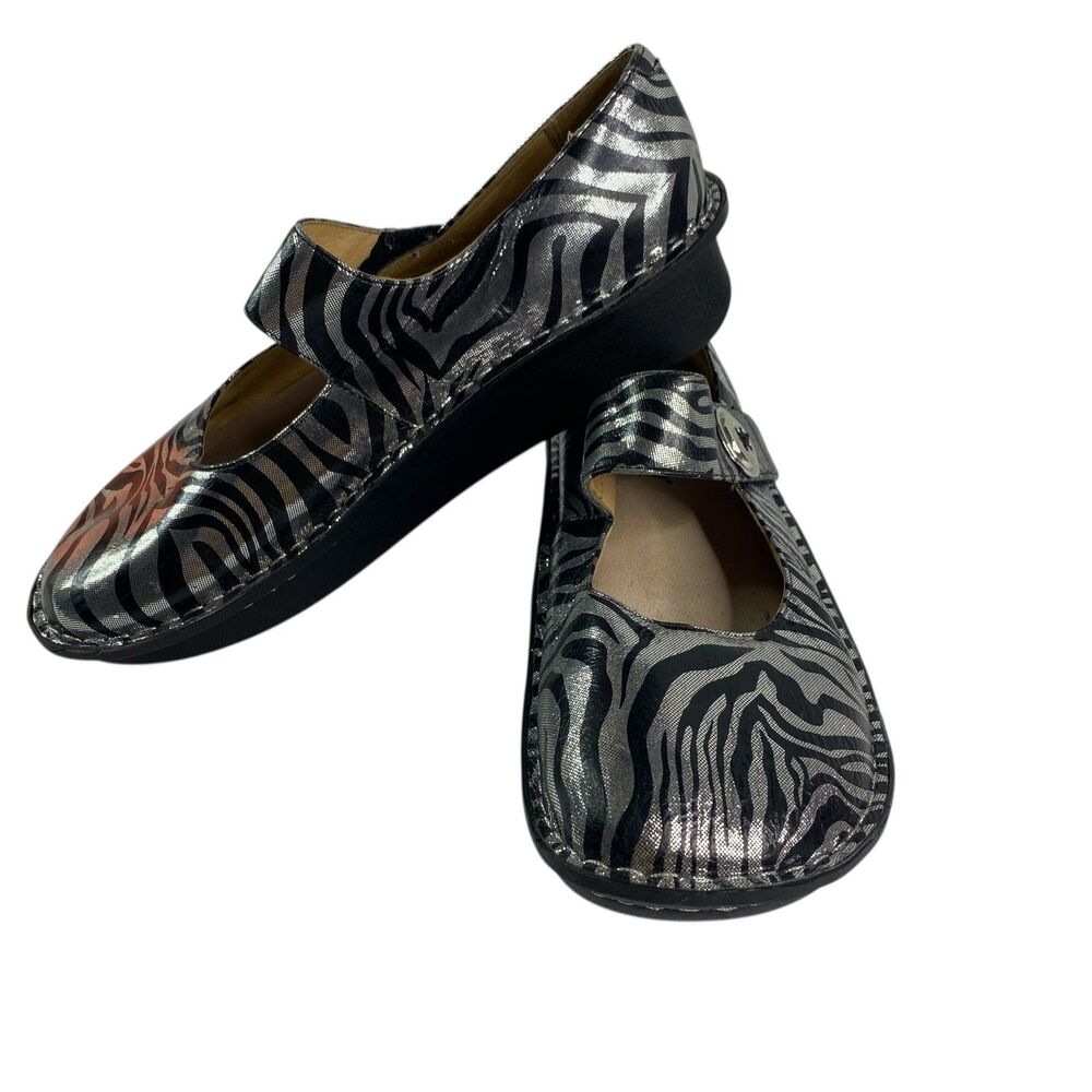 Alegria Mary Jane Shoes Women Size 9.5 Silver Zebra Animal Print Leather Comfort